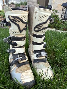 Alpinestars Tech 7 MX Dirtbike Boots White. Fairly Used. Sze 12